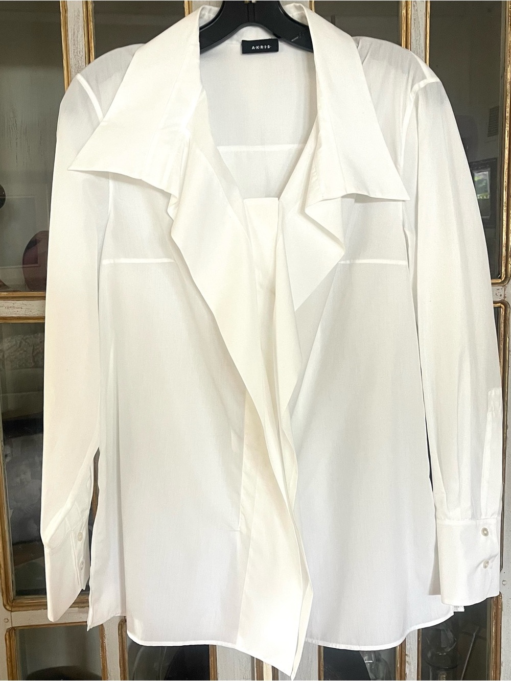 AKIRA Stunning White Softly Draped Front Blouse 8 NWT